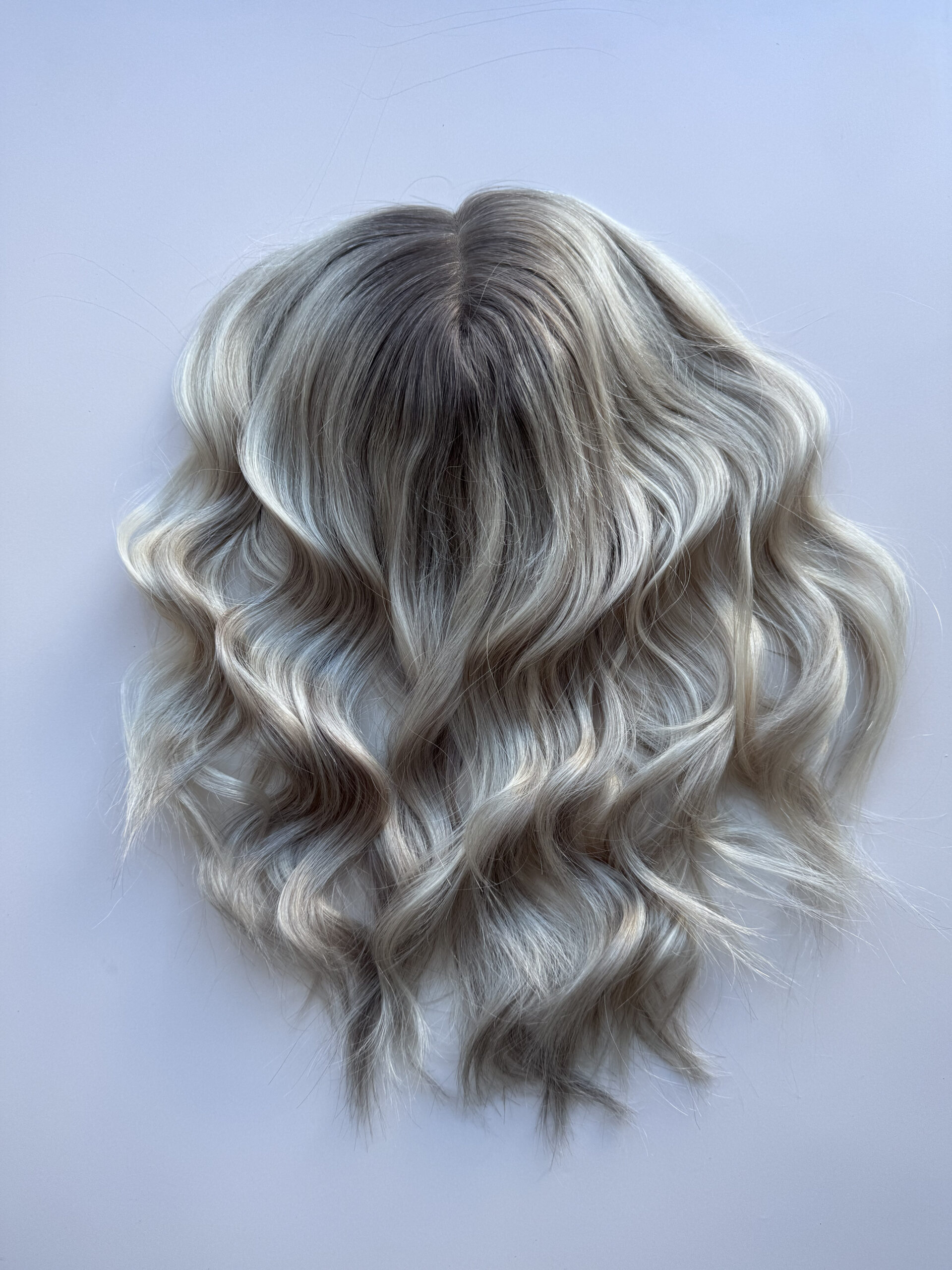hair for silver-white hair. Solution for fine, thinning hair and androgenetic alopecia.