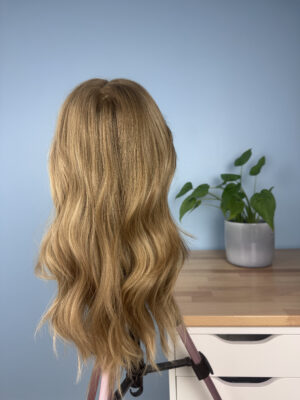 hair topper Summer 18"