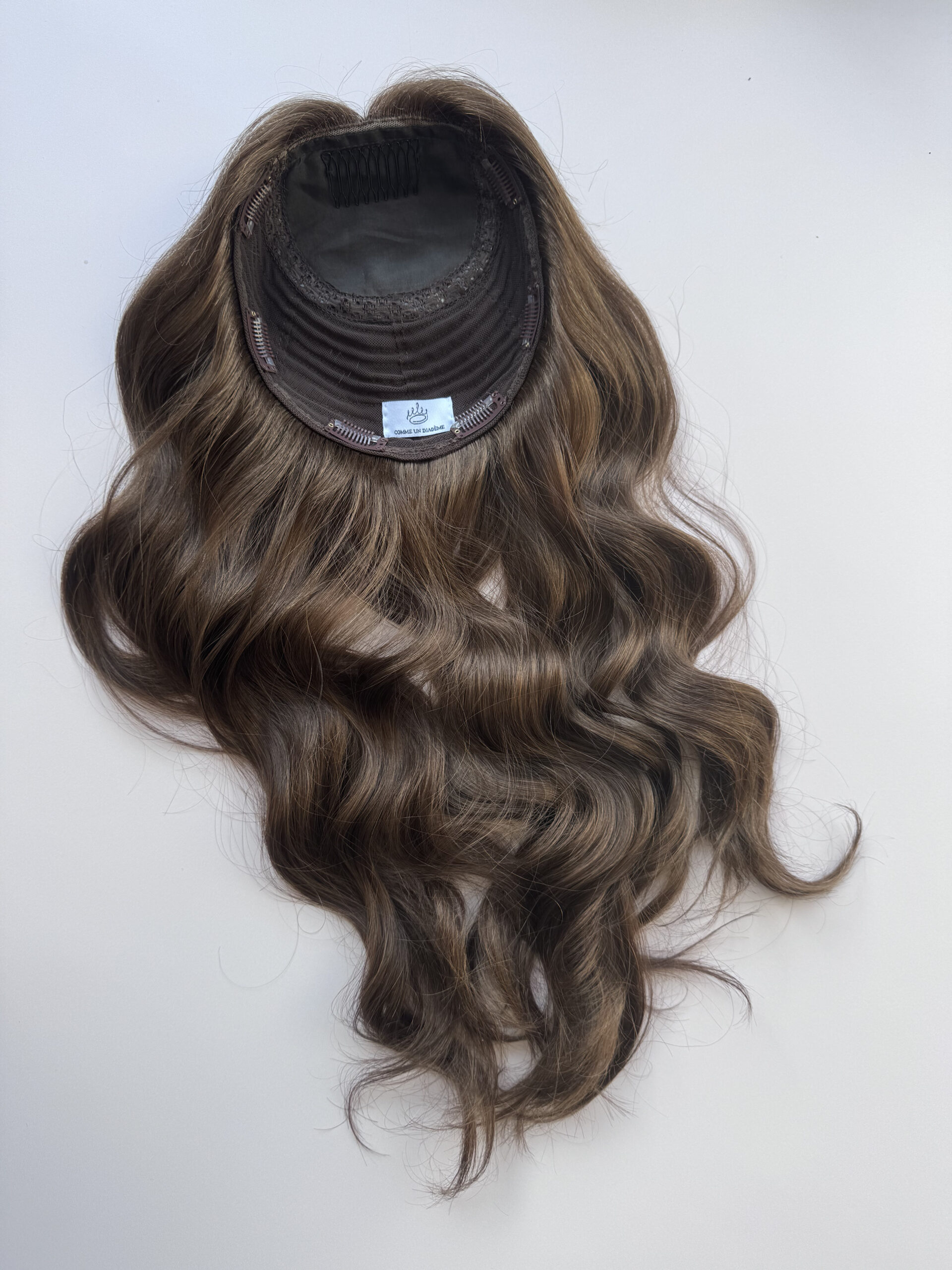 Volumateur capillaire en cheveux européens Kate