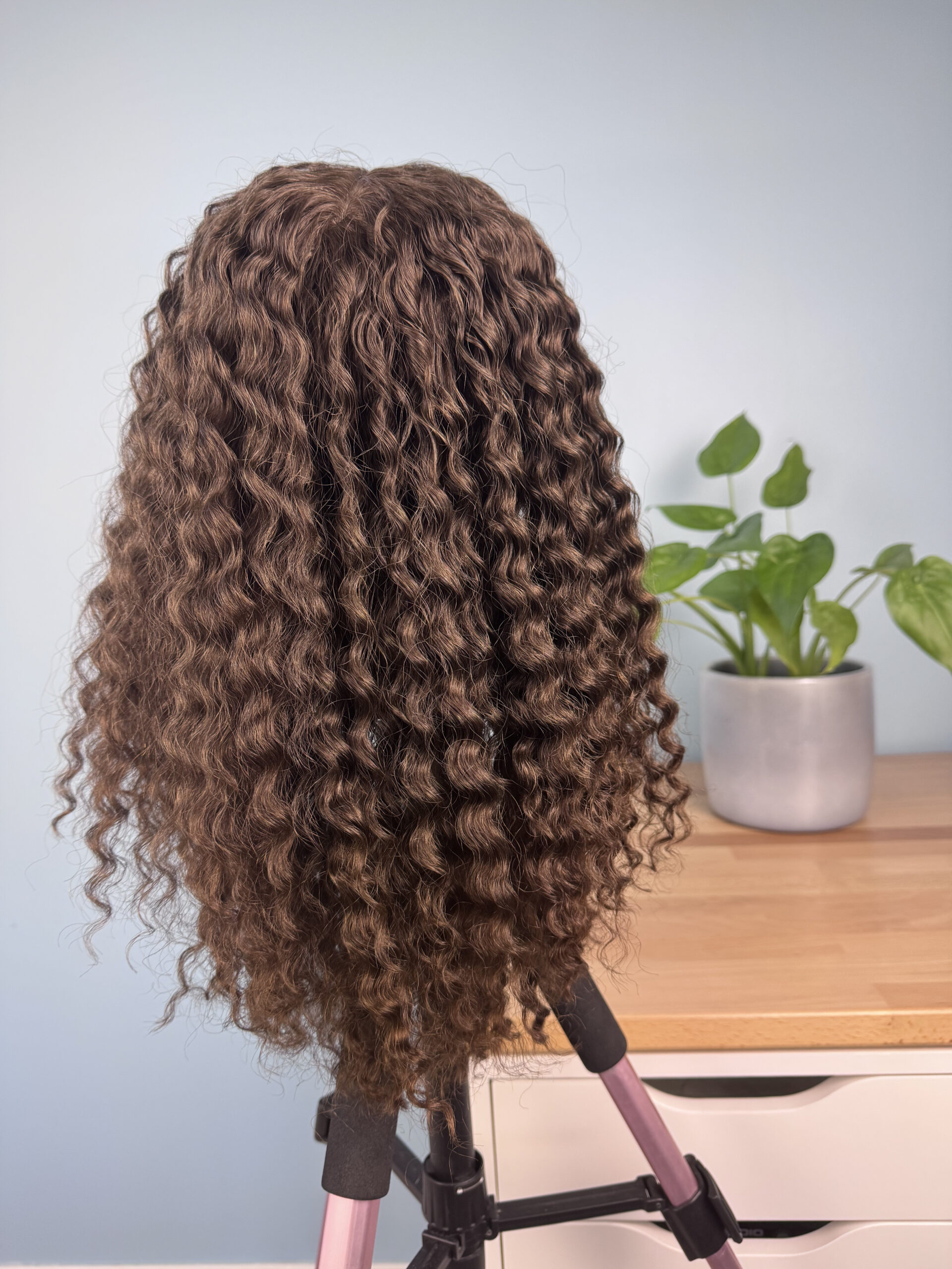 Volumateur capillaire Dark Kate frisé 43 cm