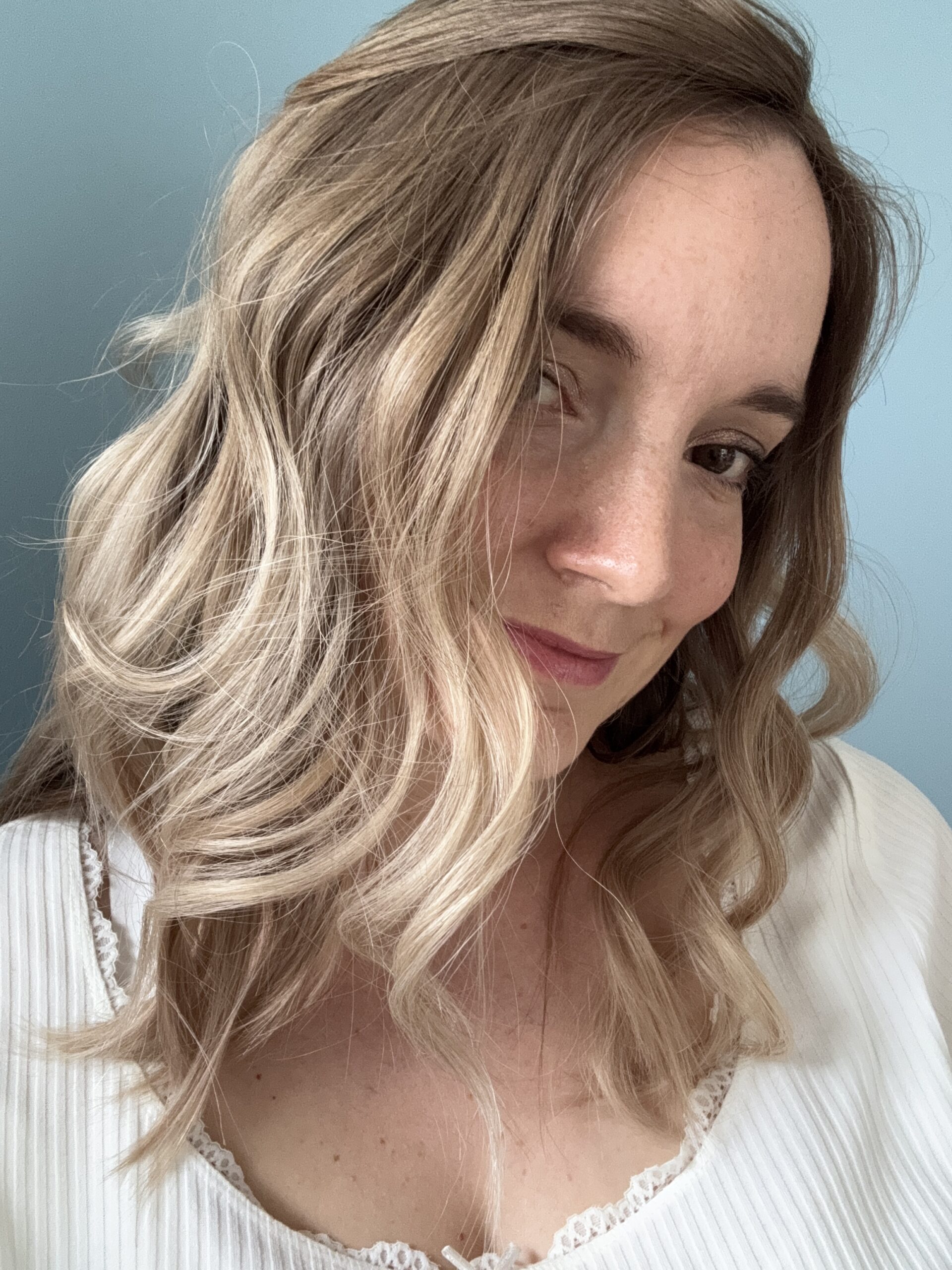 Volumateur capillaire Lace Romy pour alopécie androgénétique