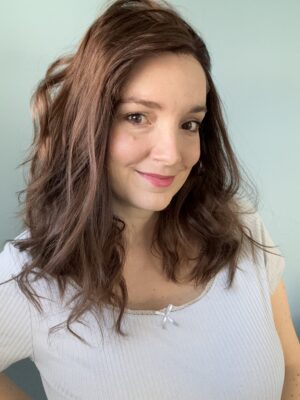 Kate wig made from natural Slavic hair for androgenetic alopecia, alopecia areata, or total alopecia.