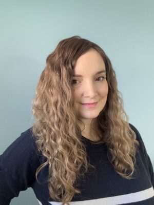 Brazilian natural curlyhair topper  for androgenetic alopecia, fine and thinning hair.