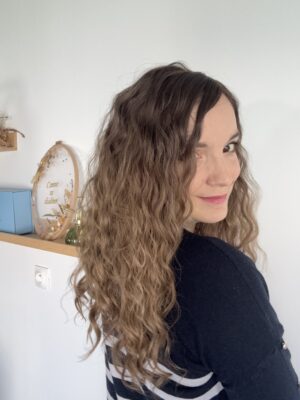 Brazilian natural curlyhair topper  for androgenetic alopecia, fine and thinning hair.