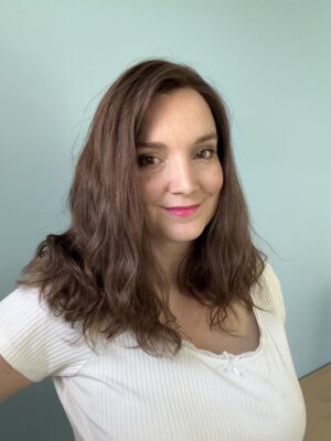 Slave-sourced human hair wigs for hair loss, thinning hair, and androgenetic alopecia.