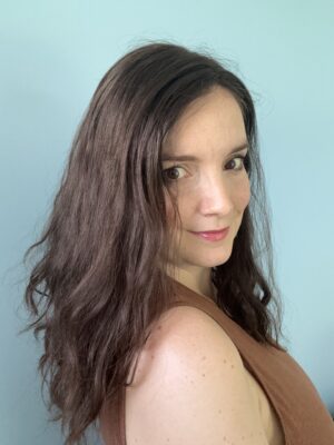 Volumateur capillaire en cheveux naturels slaves pour chute de cheveux, perte de densité, alopécie androgénétique.