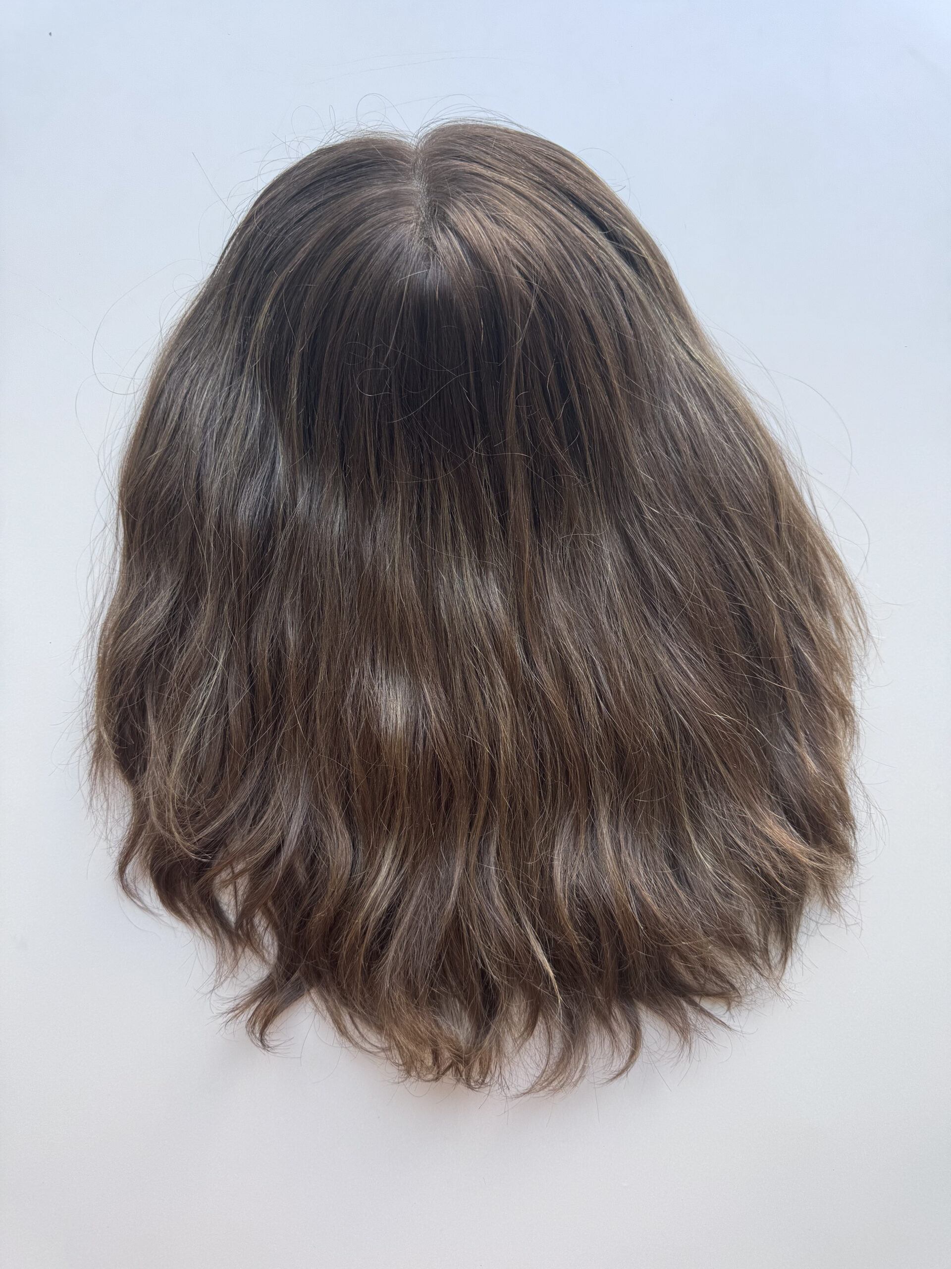 Volumateur capillaire en cheveux naturels slaves pour chute de cheveux, perte de densité, alopécie androgénétique.